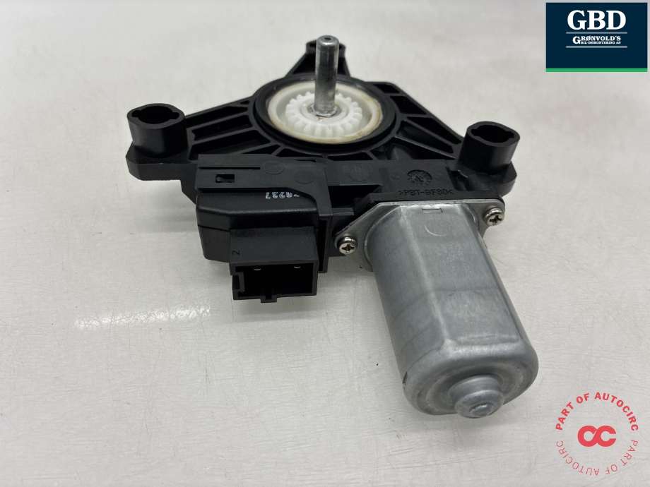 Ruteheis, kun motor, høyre bak til Mercedes B-Klasse, electric drive 2014-2018 (W242) (W242) (A 246 906 32 00|968741-101|)