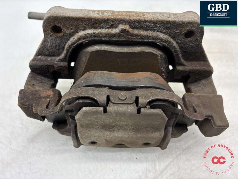 Bremsecaliper høyre foran til BMW X5 2013-2018 (F15) (F15) (34 11 6 776 784|)