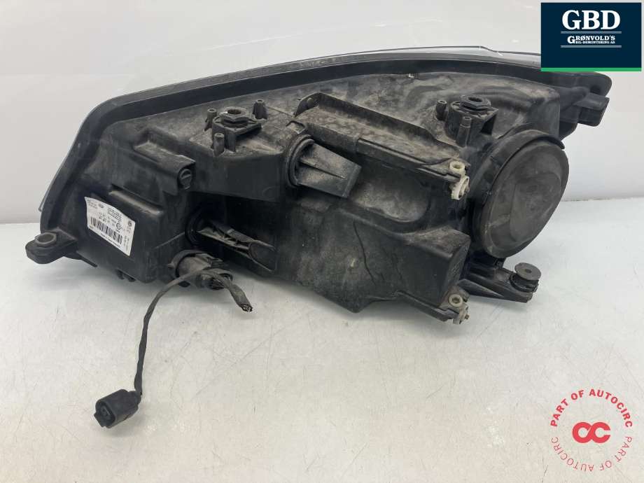 Frontlykt høyre halogen til VW Caddy 2010-2015 (Type III, Fase 2) (HELLA|2K5 941 006 A|1EL 010 551-02|)