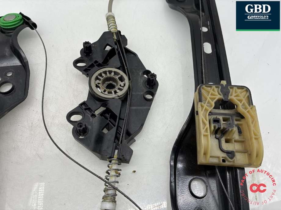 Ruteheis venstre foran til Volvo XC60 2008-2013 (Type I, Fase 1)  (30784828|)