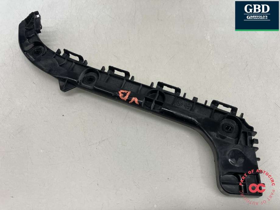 Støtfanger bak feste til Toyota Corolla, 2019-->>  (5257602201)