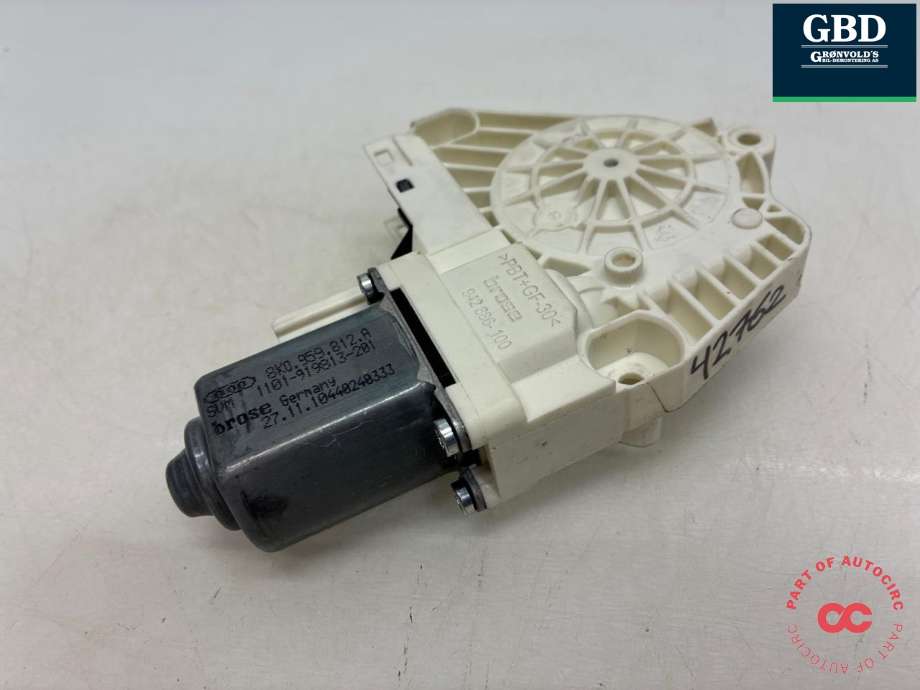 Ruteheis, kun motor, høyre bak til Audi A4 2007-2014 (Type IV) (B8) (B8) (8K0 959 812 A|)