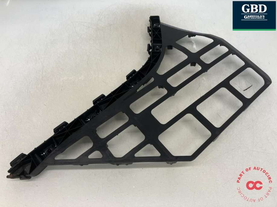 Støtfanger bak feste til Hyundai i40 2012-2017  (86613 3Z300|86615-3Z300|)