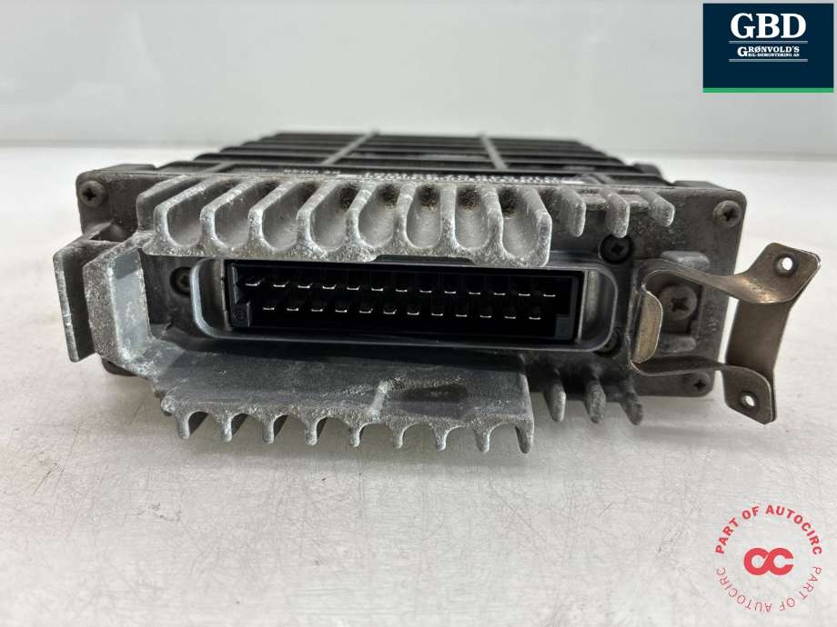 Styreenhet motor til Mercedes 190 1984-1993 (W201) (W201) (A 010 545 56 32|010 545 57 32 05|0 280 800 392)