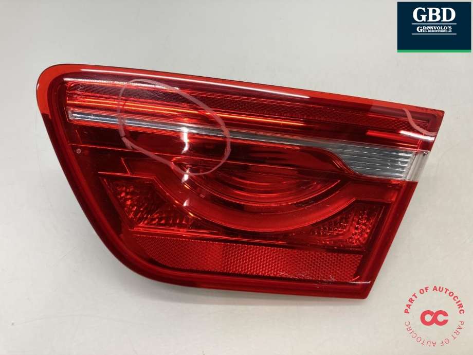 Baklykt høyre indre til Jaguar XE, 2015-->> (T4N39462)