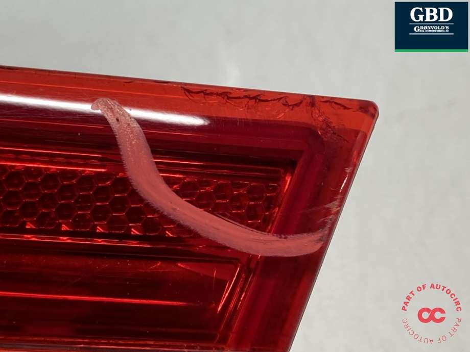 Baklykt høyre indre til Jaguar XE 2015-->>  (T4N39462|GX7315K272BH|T4N7914    | GX7315K272BG)