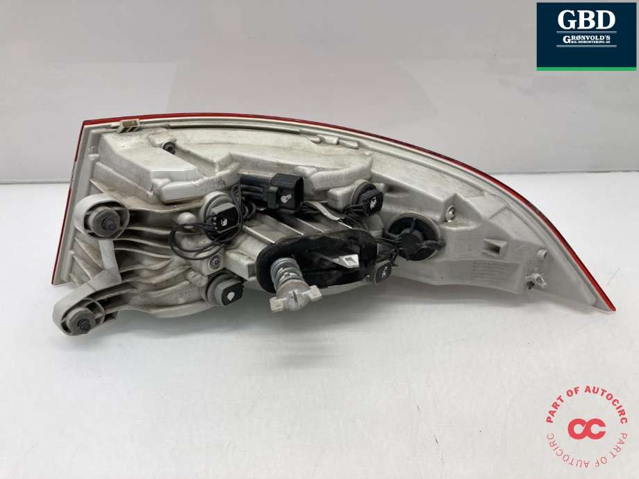 Baklykt venstre ytre til Jaguar XE 2015-->>  (T4N39459|GX7313405AK|T4N7913  | GX7313405AF)