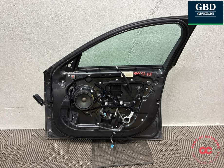 Dør høyre foran til Jaguar XE 2015-->>  (T4N2632|GX7320124AA|)