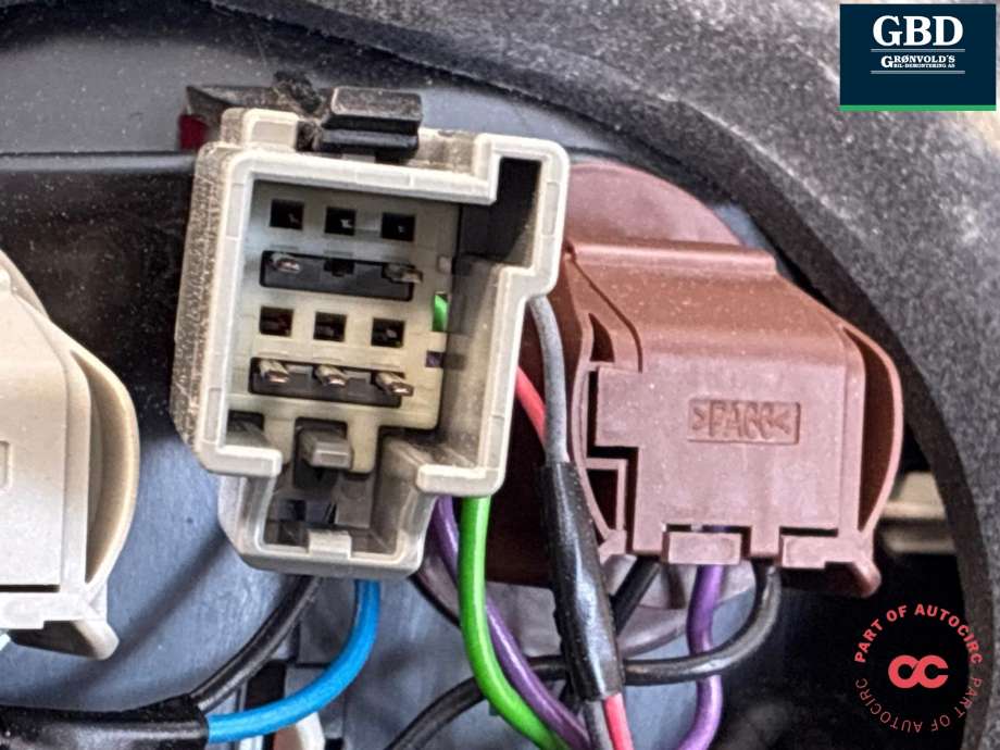 Baklykt venstre til Volvo XC60 2008-2013 (Type I, Fase 1)  (31323034|)
