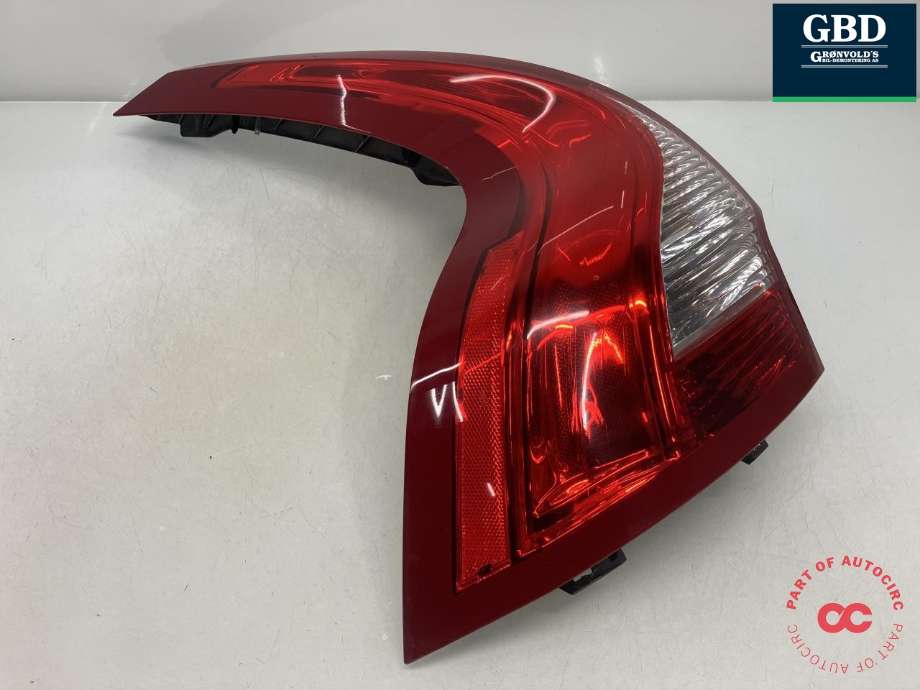 Baklykt venstre til Volvo XC60 2008-2013 (Type I, Fase 1)  (31323034|)