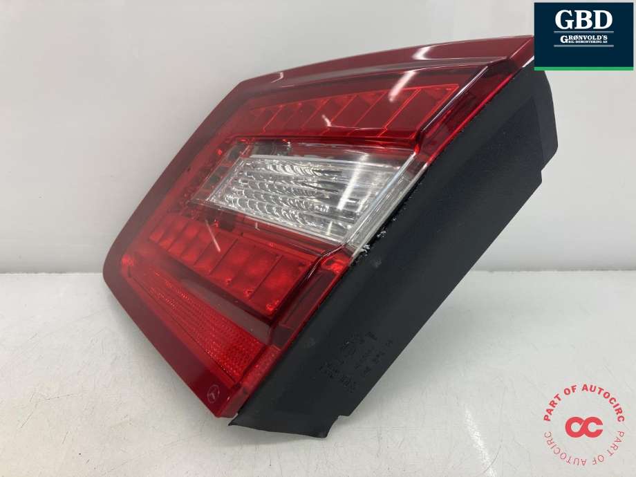 Baklykt høyre indre til Mercedes E-Klasse 2009-2013 (Fase 1) (W212) (W212) (A 212 820 10 64|)