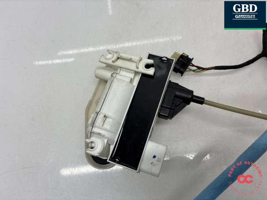 Låsekasse høyre foran til BMW X5 2013-2018 (F15) (F15) (51 20 7 419 840|51 20 7 323 782|182838-10)