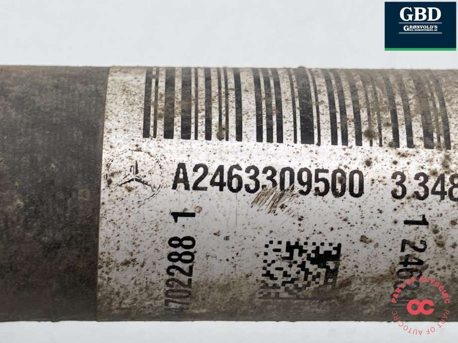 Drivaksel høyre foran, diesel/automat til Mercedes GLA 2014-2020 (X156) (X156) (A 246 330 17 01|A 246 330 95 00|)