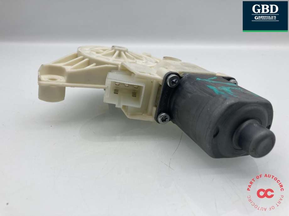 Ruteheis, kun motor, venstre foran til Mercedes GLA 2014-2020 (X156) (X156) (A 246 906 51 00|)