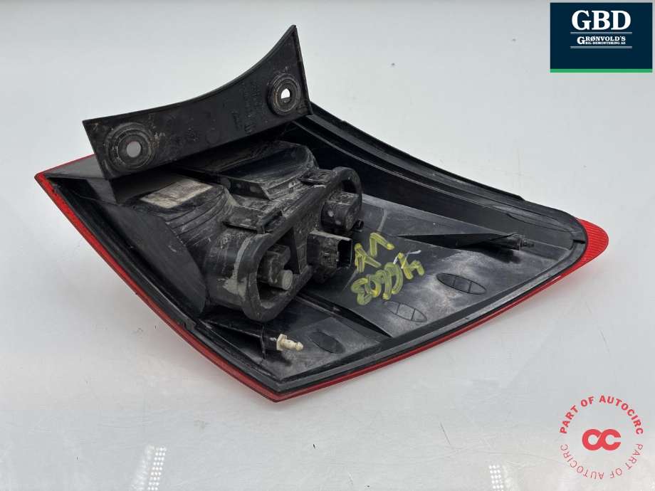 Baklykt venstre ytre til Nissan Qashqai 2007-2010 (Type I, Fase 1)  (26555EY00A|26555JD000|)
