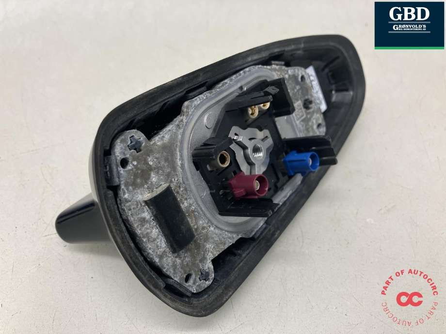 Antenne navigasjon til Ford Explorer EV 2024-->>  (MOLEX|2707642|VWR2KA-19K351-BA30B1|5WA 035 507 P)
