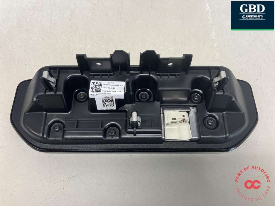 Instrumentpanel til Ford Explorer EV 2024-->>  (2707615|VWR2KA-10849-DA|H031S0650)
