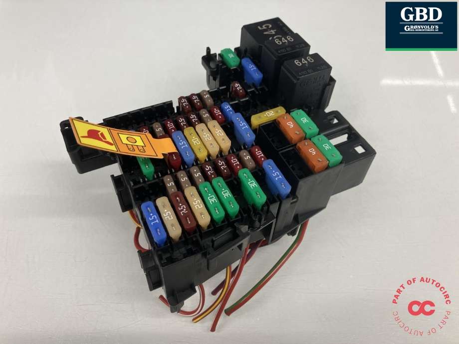 Sikringsboks kupe til Ford Explorer EV 2024-->> (2758873|VWR2KA-14A073-EB|5WA 937 615)