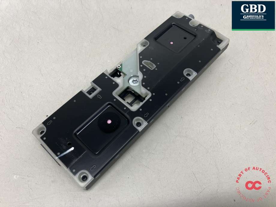 Styreenhet antenne til Ford Explorer EV 2024-->> (2769385|VWR2KA-19J358-CA|1EA 035 741 L)