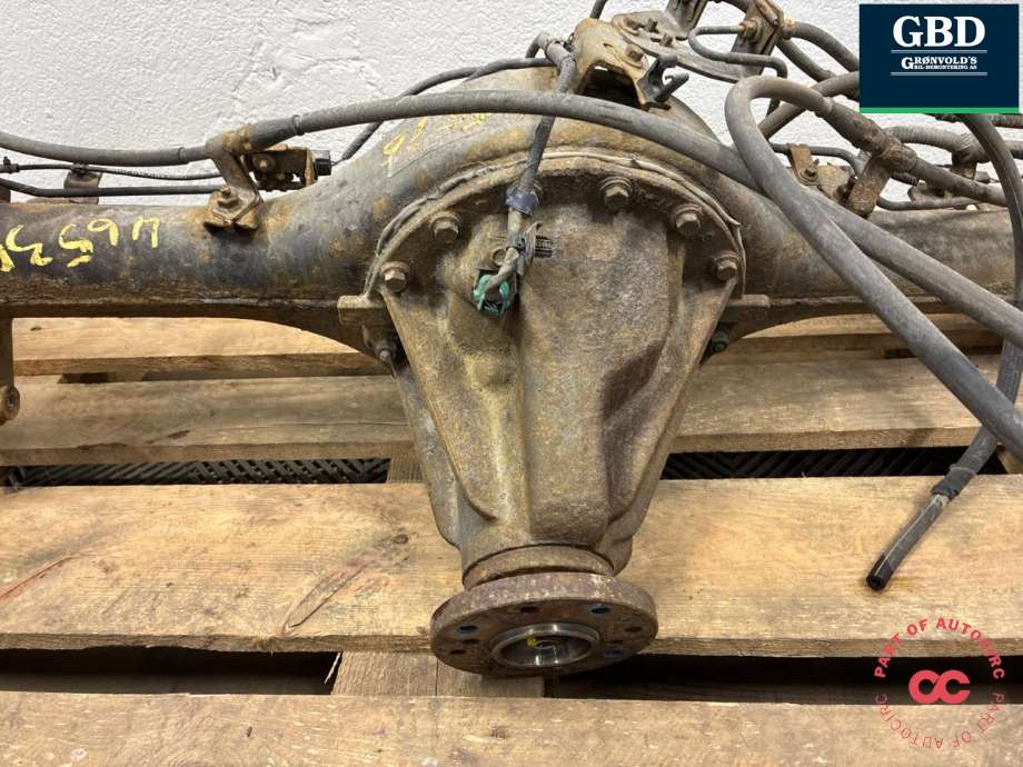 Kardang klokke bak til Ford Ranger / Ranger Raptor 2015-2022  (2621489|JB3G-4200-AAC|)