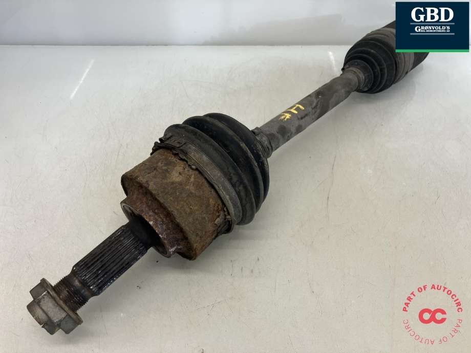 Drivaksel høyre foran, diesel/automat til Mercedes V-Klasse, 2014-->> (W447) (W447) (A 447 330 48 00)