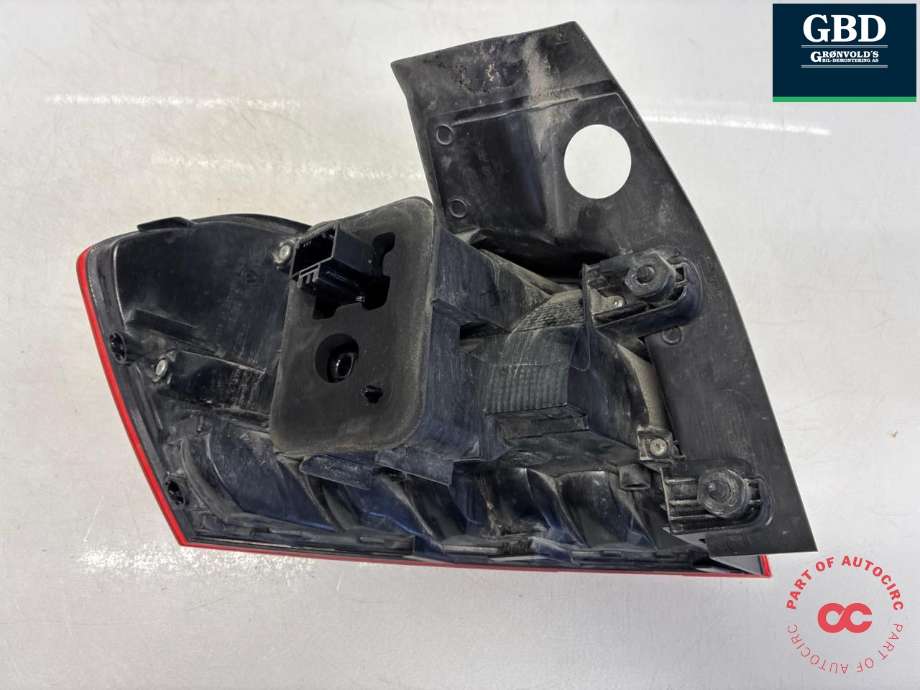 Baklykt høyre ytre til VW Passat 2015-2019 (Fase 1) (B8) (B8) (3G9 945 096 D|3G9 945 096 B|)