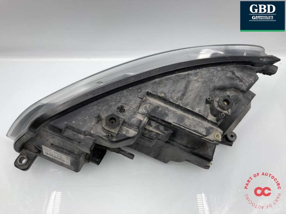Frontlykt høyre halogen til VW Caddy 2010-2015 (Type III, Fase 2)  (2K5 941 006 A|)