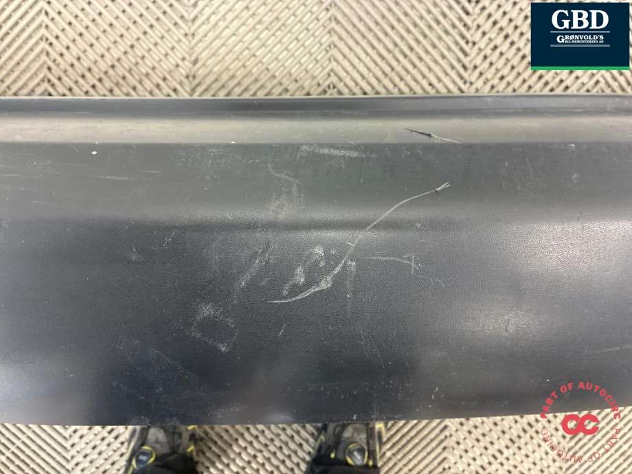 Støtfanger bak til VW Caddy 2010-2015 (Type III, Fase 2) (2K0 807 417 AG|2K0 807 417 AG 9B9|)
