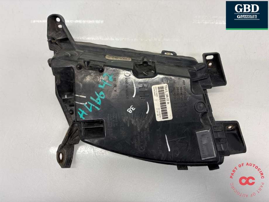 Tåkelykt høyre foran til Tesla Model S 2013-2016 (Fase 1)  (6005916-00-G|6005916-00-E|  1024019-00-C|6005916-01-E)