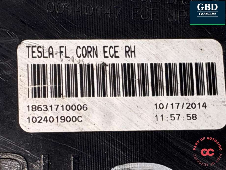 Tåkelykt høyre foran til Tesla Model S 2013-2016 (Fase 1)  (6005916-00-G|6005916-00-E|  1024019-00-C|6005916-01-E)