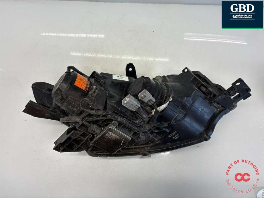 Frontlykt venstre xenon til Mitsubishi Outlander 2012-2015 (Type III, Fase 1)  (8301C203|)