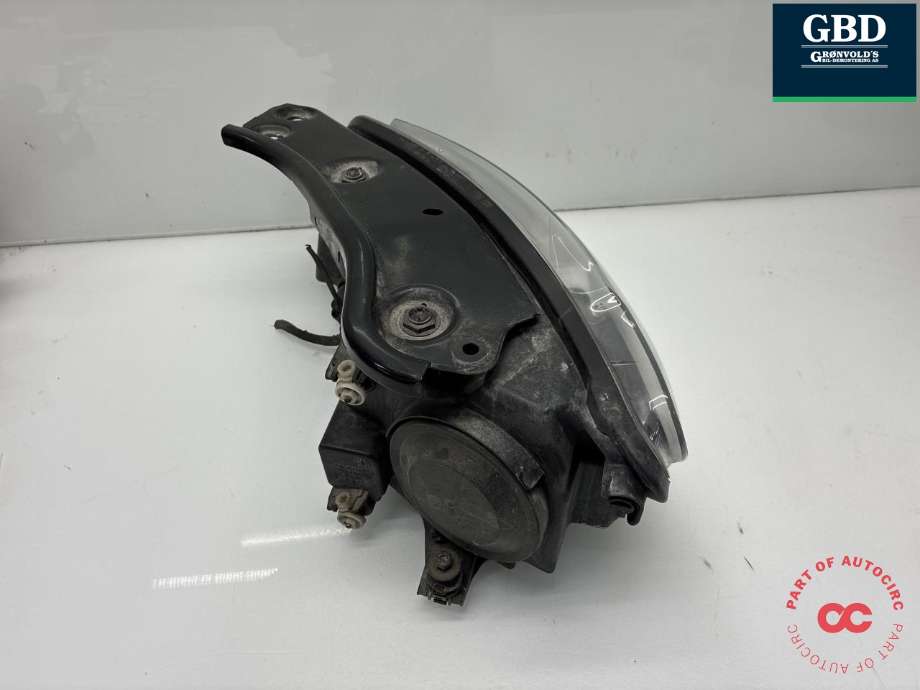 Frontlykt høyre halogen til VW Caddy 2010-2015 (Type III, Fase 2)  (2K5 941 006 A|)