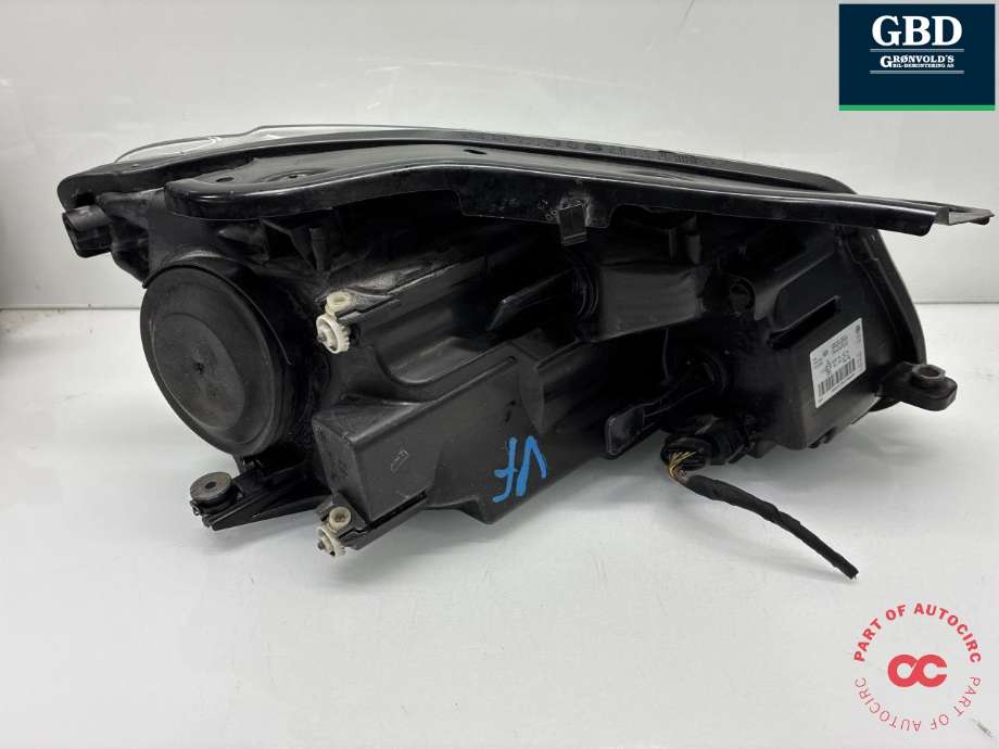 Frontlykt venstre halogen til VW Caddy 2010-2015 (Type III, Fase 2)  (2K5 941 005 A|)
