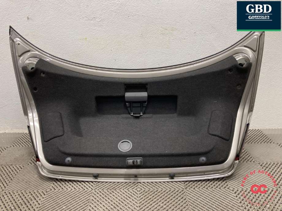 Bakluke sedan til VW CC 2008-2012 (PASSAT CC) (PASSAT CC) (3C8 827 025 C|)
