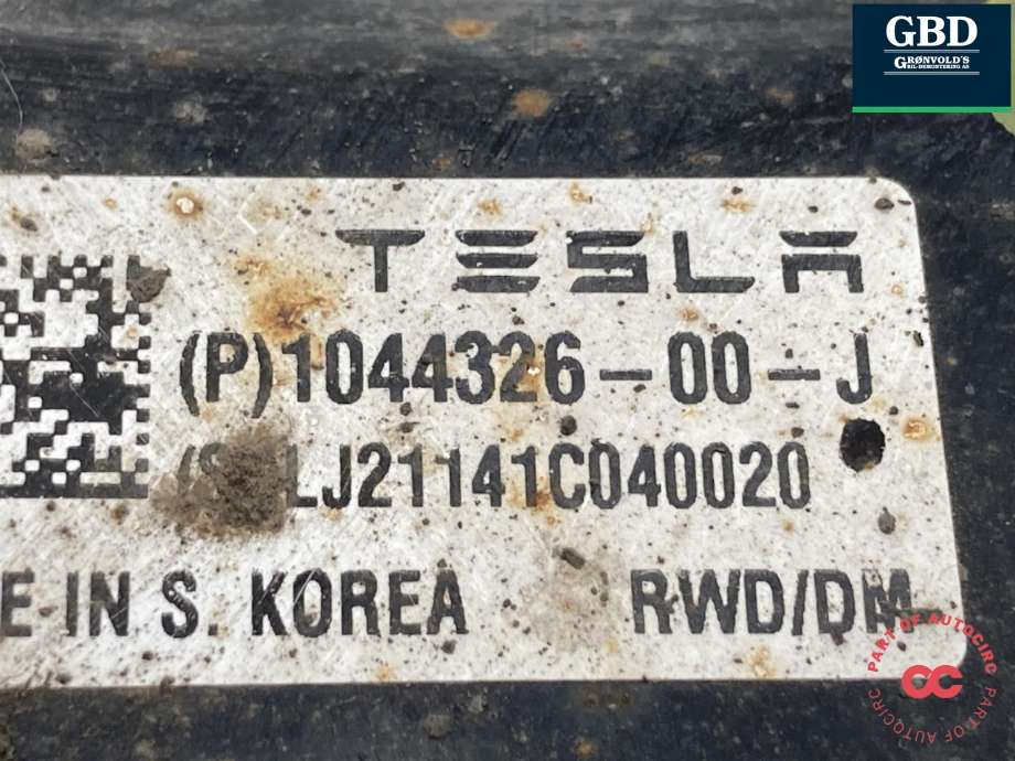 Bærebru høyre foran øvre til Tesla Model 3 2018-2023 (Fase 1)  (1044326-00-J|1188326-10-A|1188326-10-C)