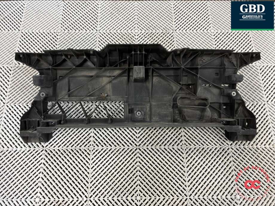 Frontplate til Toyota Proace 2016-->> (Type II)  (SU001B5045|SU001A4111|)