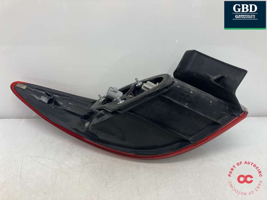 Baklykt høyre ytre til Mazda 6 2015-2018 (Type III, Fase 2) (KOITO|GJE851150B|GJE8-51150|)