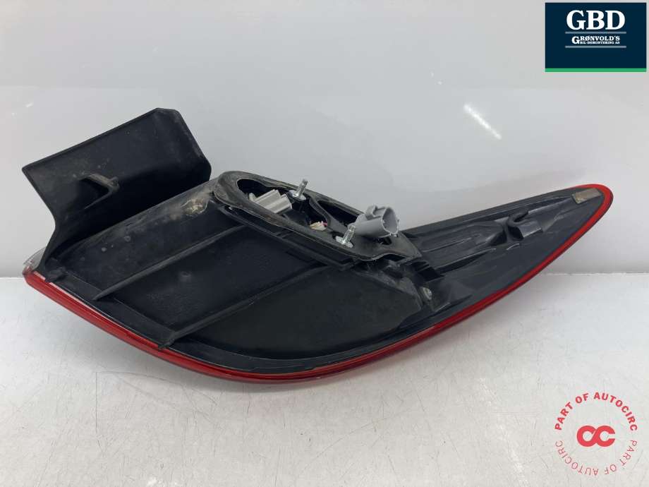 Baklykt venstre ytre til Mazda 6 2015-2018 (Type III, Fase 2) (KOITO|GJE851160B|GJE8-51160|)