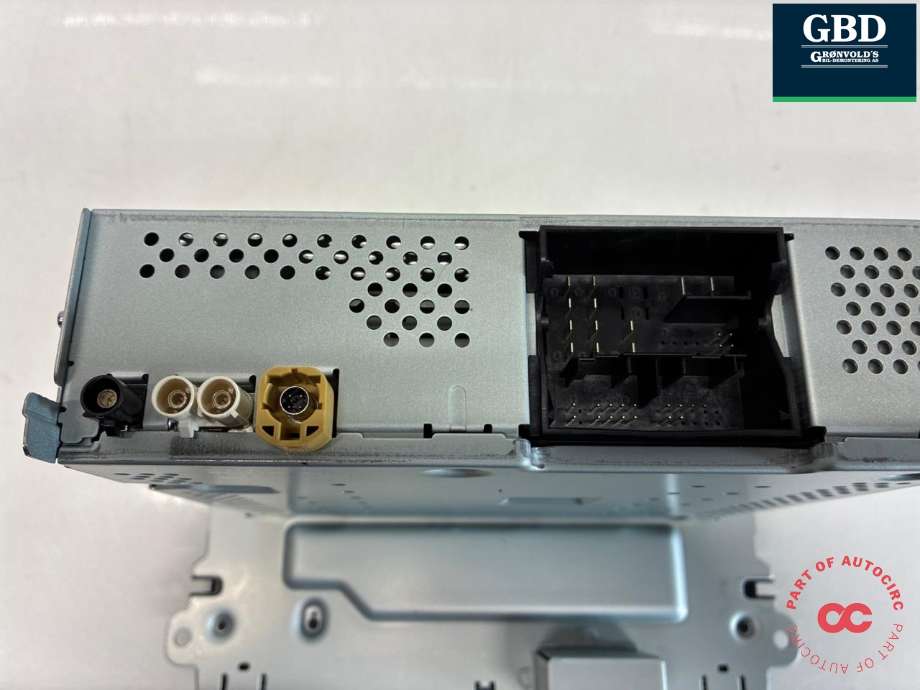 Bilstereo navigasjon spiller til VW Caddy 2015-2020 (Type III, Fase 3) (1K8 035 150 L|)