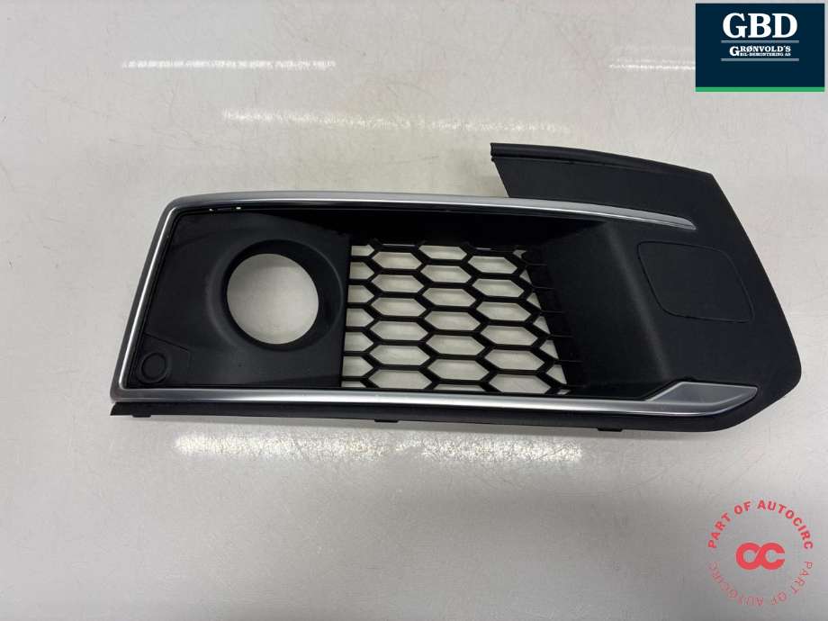 Grill høyre til Audi Q7, 2015-->> (Type II) (4M0 807 682 AG MX3)