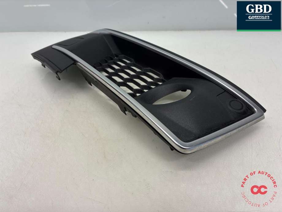 Grill høyre til Audi Q7 2015-->> (Type II) (4M0 807 682 AG MX3|)