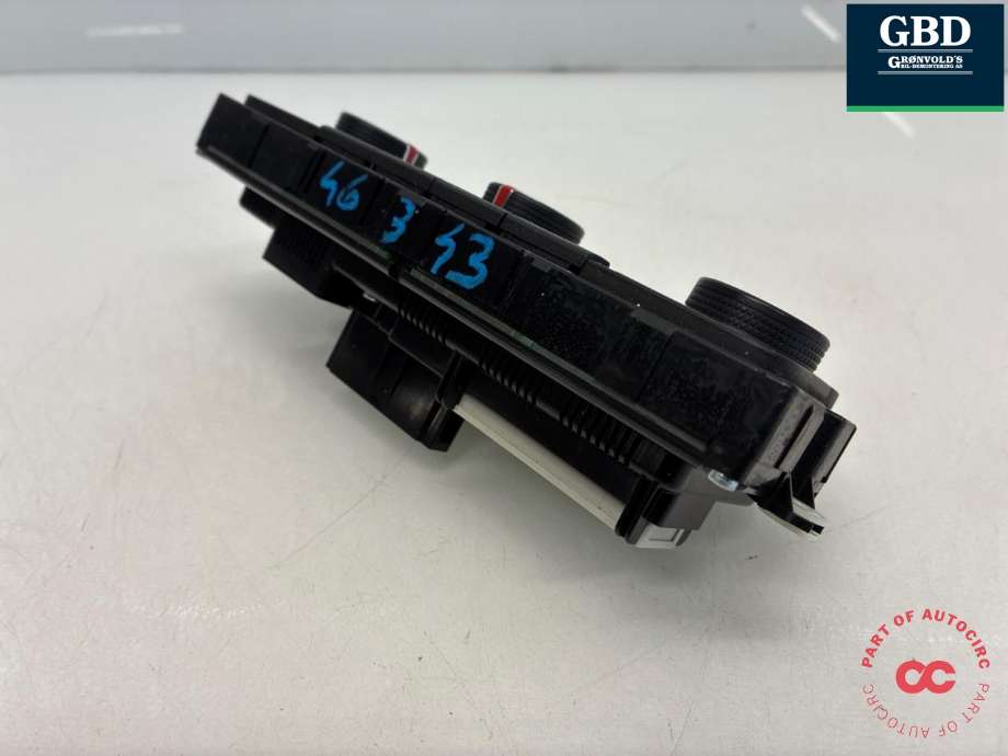 Varmeapparat betjening til VW Caddy 2015-2020 (Type III, Fase 3) (1K8 907 426 AQ|1K8 907 426 AQ ZJU|5HB 012 108 - 73)