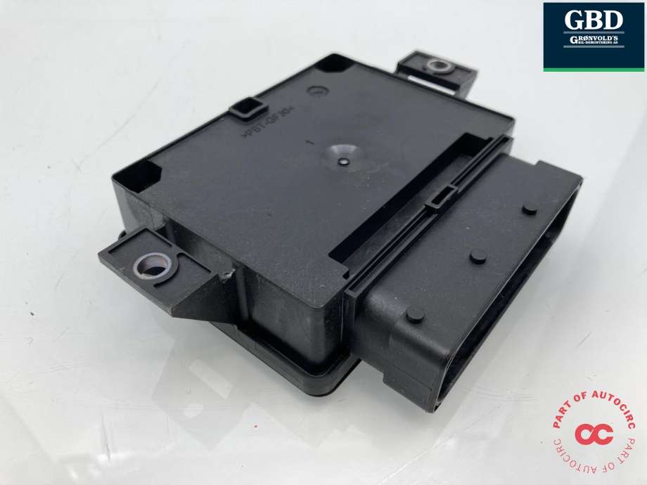 Styreenhet elektrisk parkbrems (EPB - Electric Parking Brake) til Mercedes GLA 2014-2020 (X156) (X156) (A 246 900 68 16|A 246 900 30 14|A 246 900 85 16)