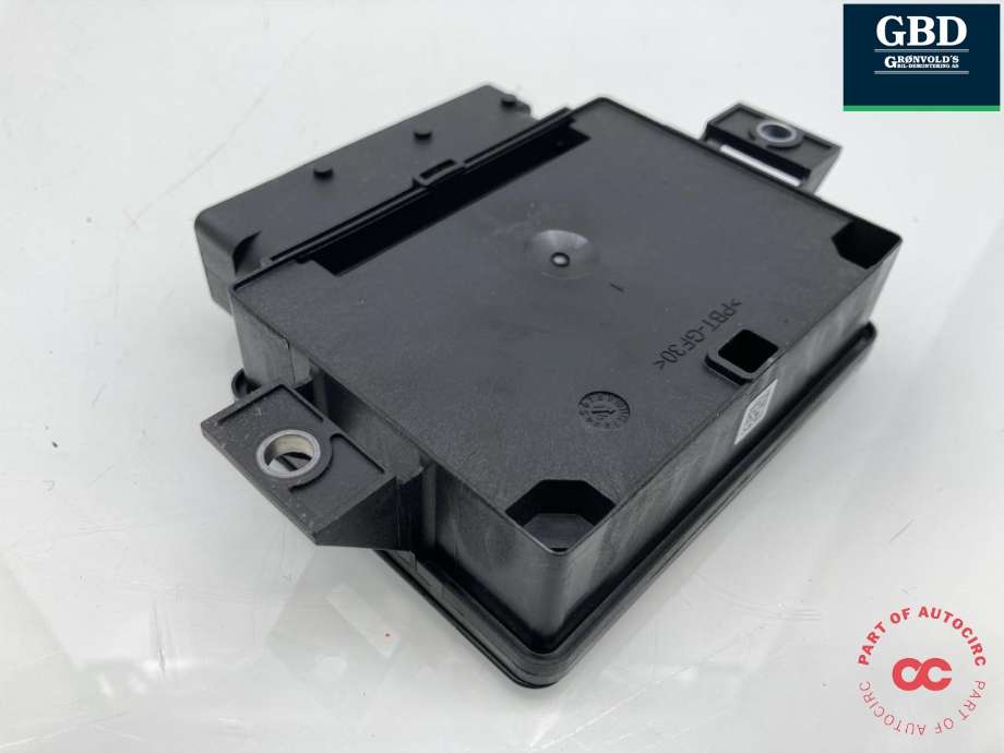 Styreenhet elektrisk parkbrems (EPB - Electric Parking Brake) til Mercedes GLA 2014-2020 (X156) (X156) (A 246 900 68 16|A 246 900 30 14|A 246 900 85 16)