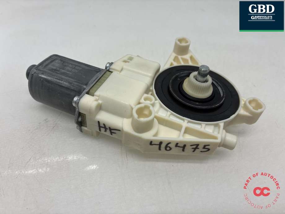 Ruteheis, kun motor, høyre foran til Mercedes Vito 2014-->> (W447) (W447) (A 447 906 36 00|0130822559|)