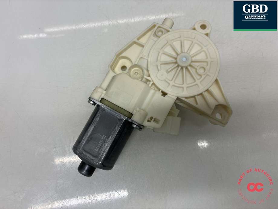 Ruteheis, kun motor, høyre foran til Mercedes Vito 2014-->> (W447) (W447) (A 447 906 36 00|0130822559|)
