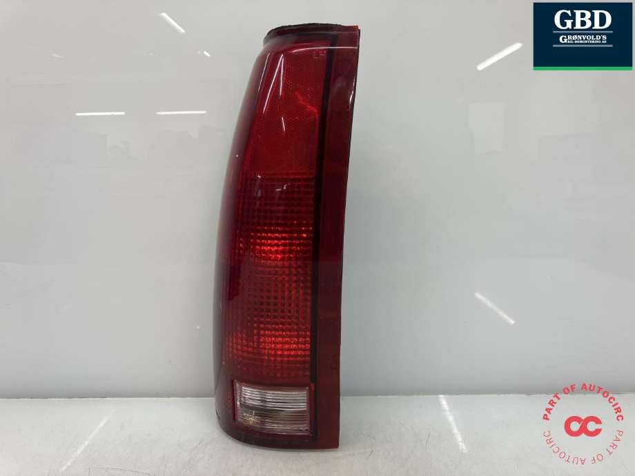 Baklykt venstre til Chevrolet Tahoe 1996-2000 (Type I)  (05977867|)
