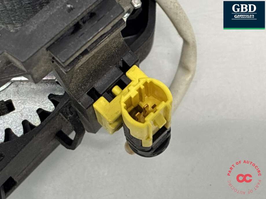 Sikkerhetsbelte foran høyre til VW Transporter / Caravelle 2015-2019 (T6) (T6) (7E0 857 806 C|7E0 857 806 C RAA|7E0 857 806 D RAA)