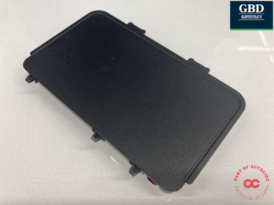 Dashbord trådløs mobillader til Ford Explorer EV 2024-->> (MOLEX|2707113|VWR2KA-19J235-AA|5NA 980 611| WCH-185)