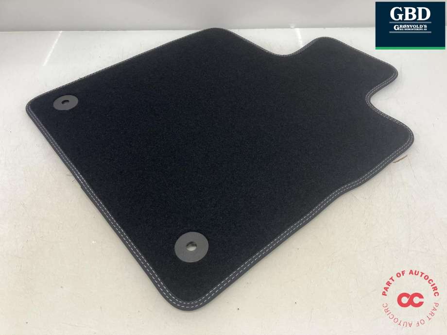 Gulvmatte sett til Ford Explorer EV 2024-->>  (2769907| AMR2KJ-R130B18-AA3GAX|2769911| AMR2KJ-R13035-AA3GAX|R2KJ-S13086-CBW)